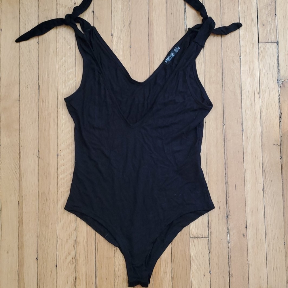 Black V-neck Bodysuit - Nasty Gal